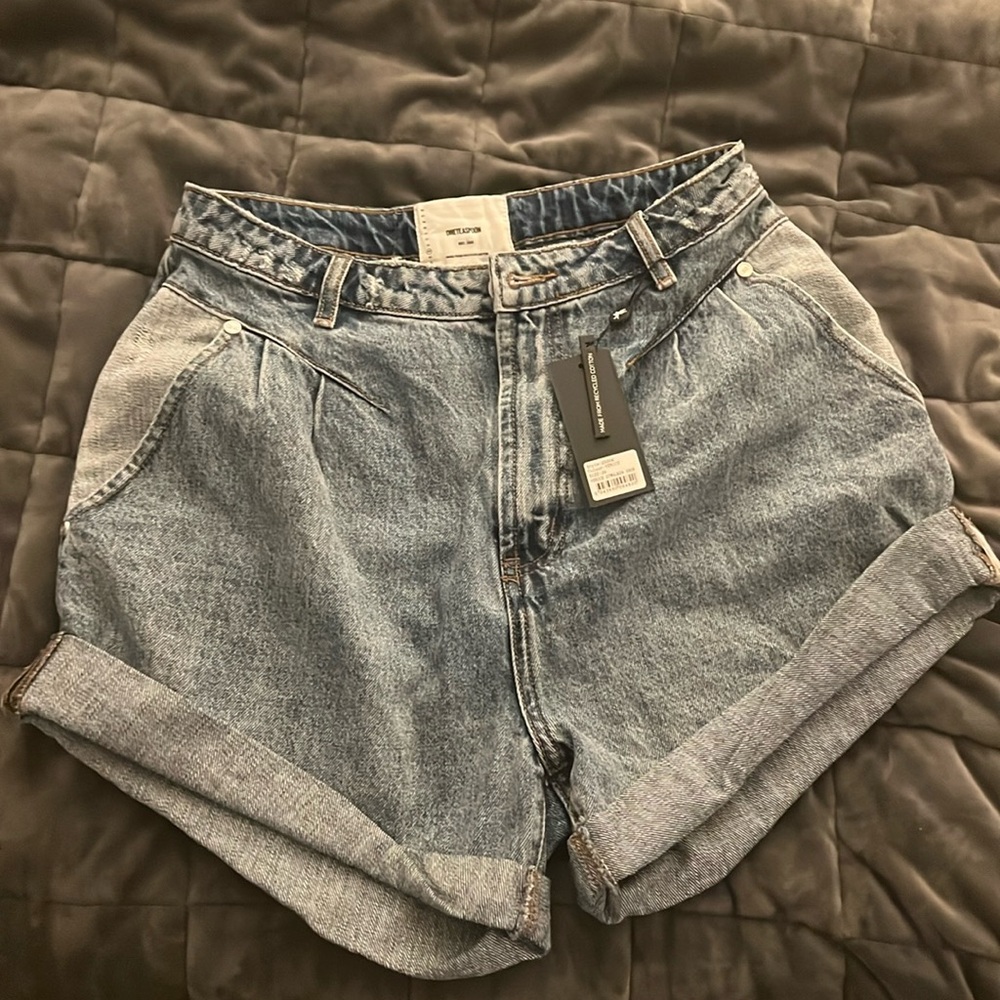 NWT One Teaspoon Jean shorts - Venice streetwalkers style high waisted shorts